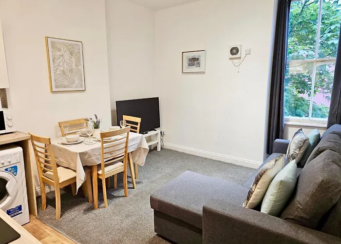 Cozy 2br In Centre Lägenhet *