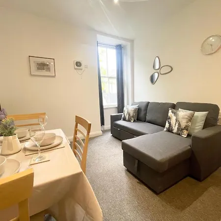 Cozy 2br In Centre *